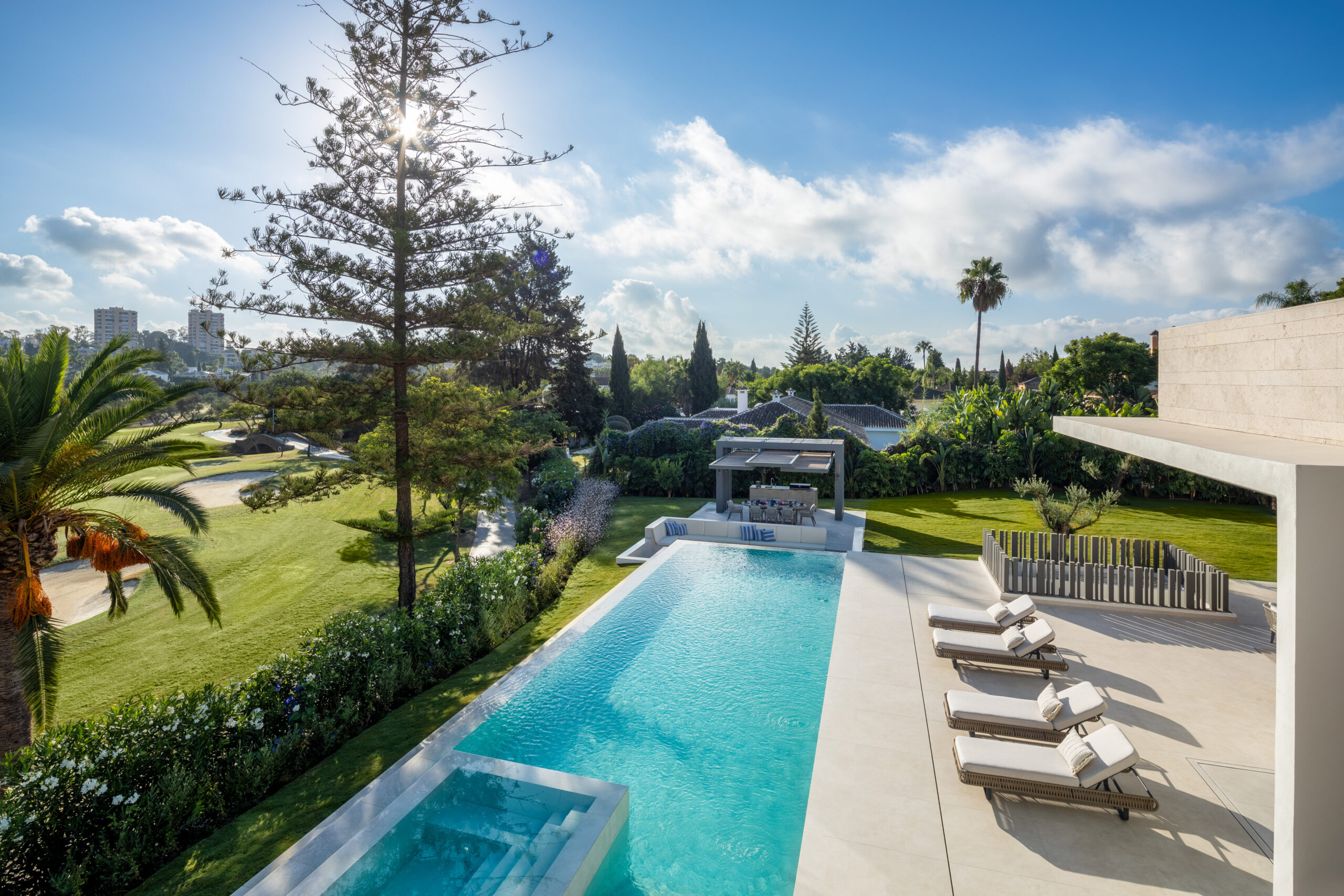 Villa Elara