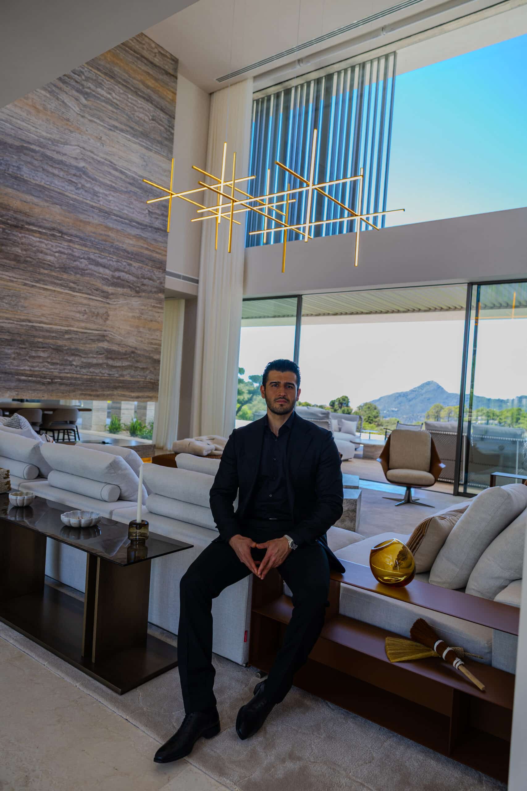 Marbella-Real-Estate-best-agent-broker-luxury-villa