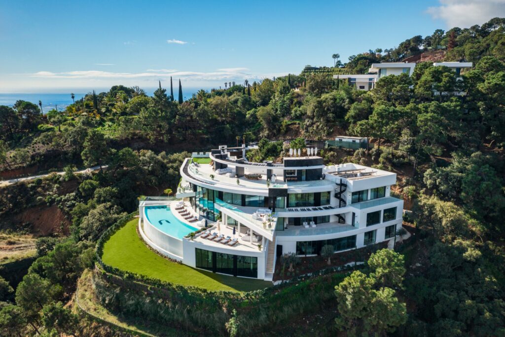 La-zagaleta-villas-for-sale
